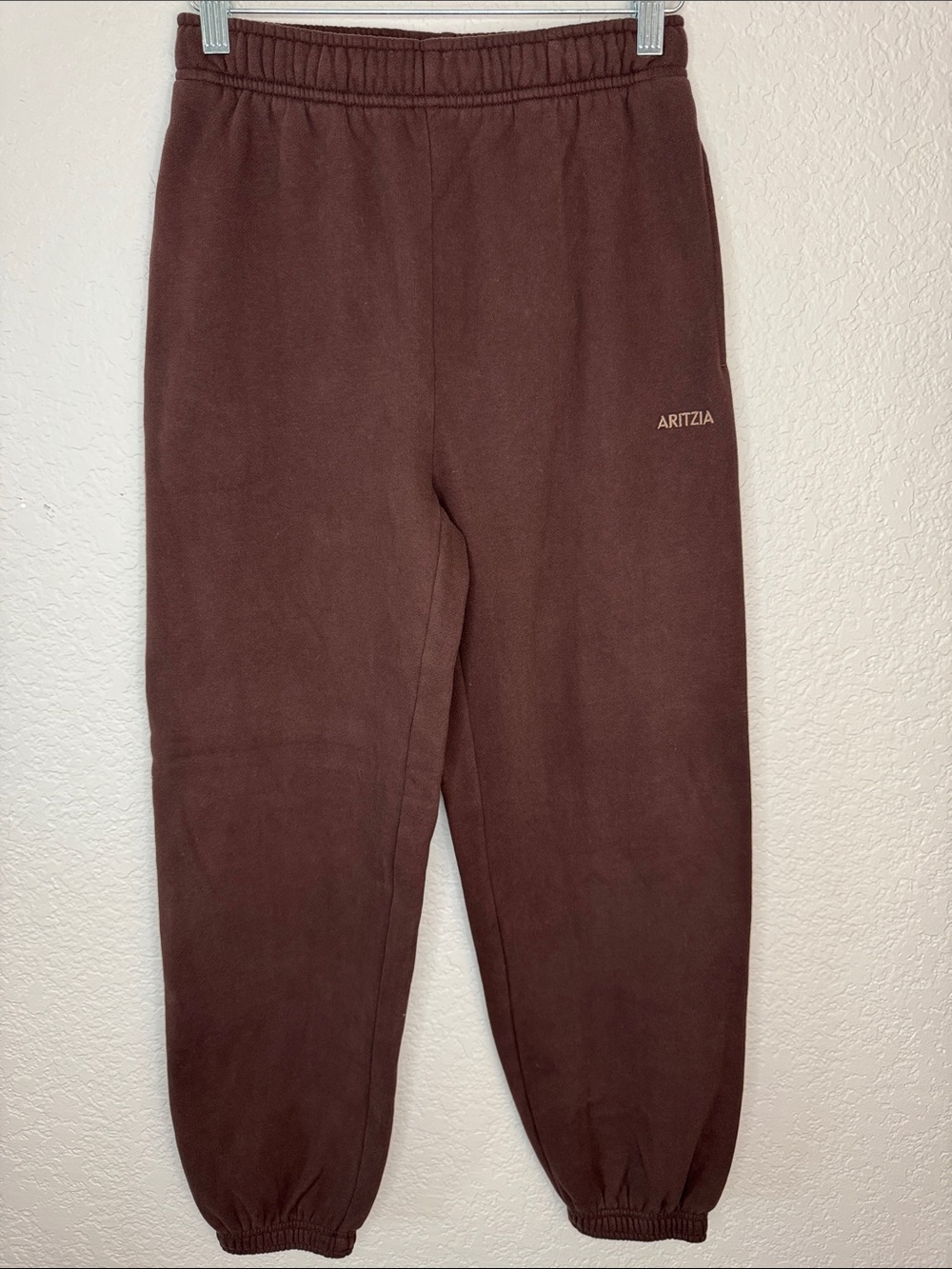 NWT Aritzia Cozy Sweatfleece Mega Fit Fleece Jogger 2XS Short Mocha Brown - Picture 3 of 6